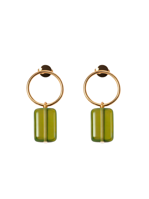 petite boucle d'oreille avec perle vert
